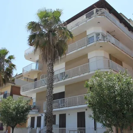 Casa Momi Prima Fila Mare Holiday home *